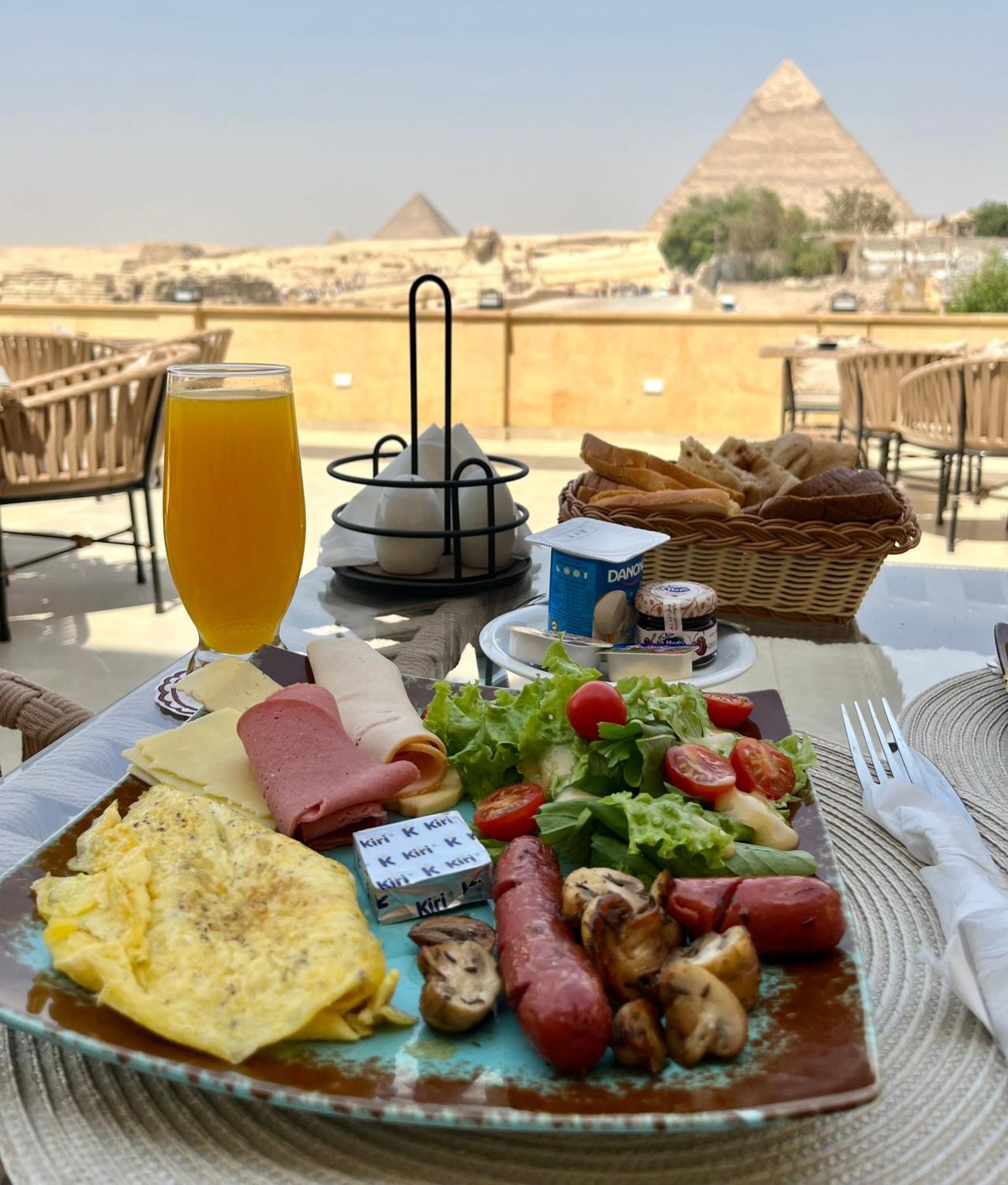 The Gate Hotel Front Pyramids & Sphinx View Kafret el-Gabal 外观 照片