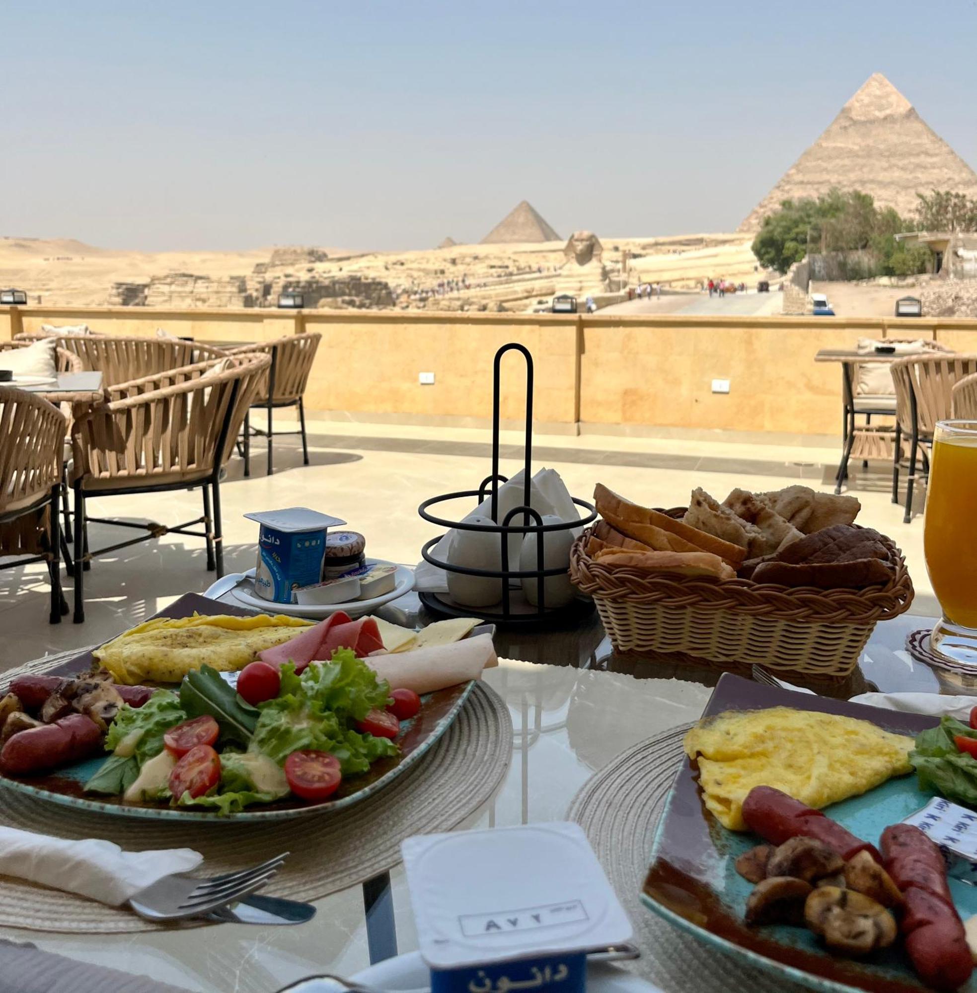 The Gate Hotel Front Pyramids & Sphinx View Kafret el-Gabal 外观 照片
