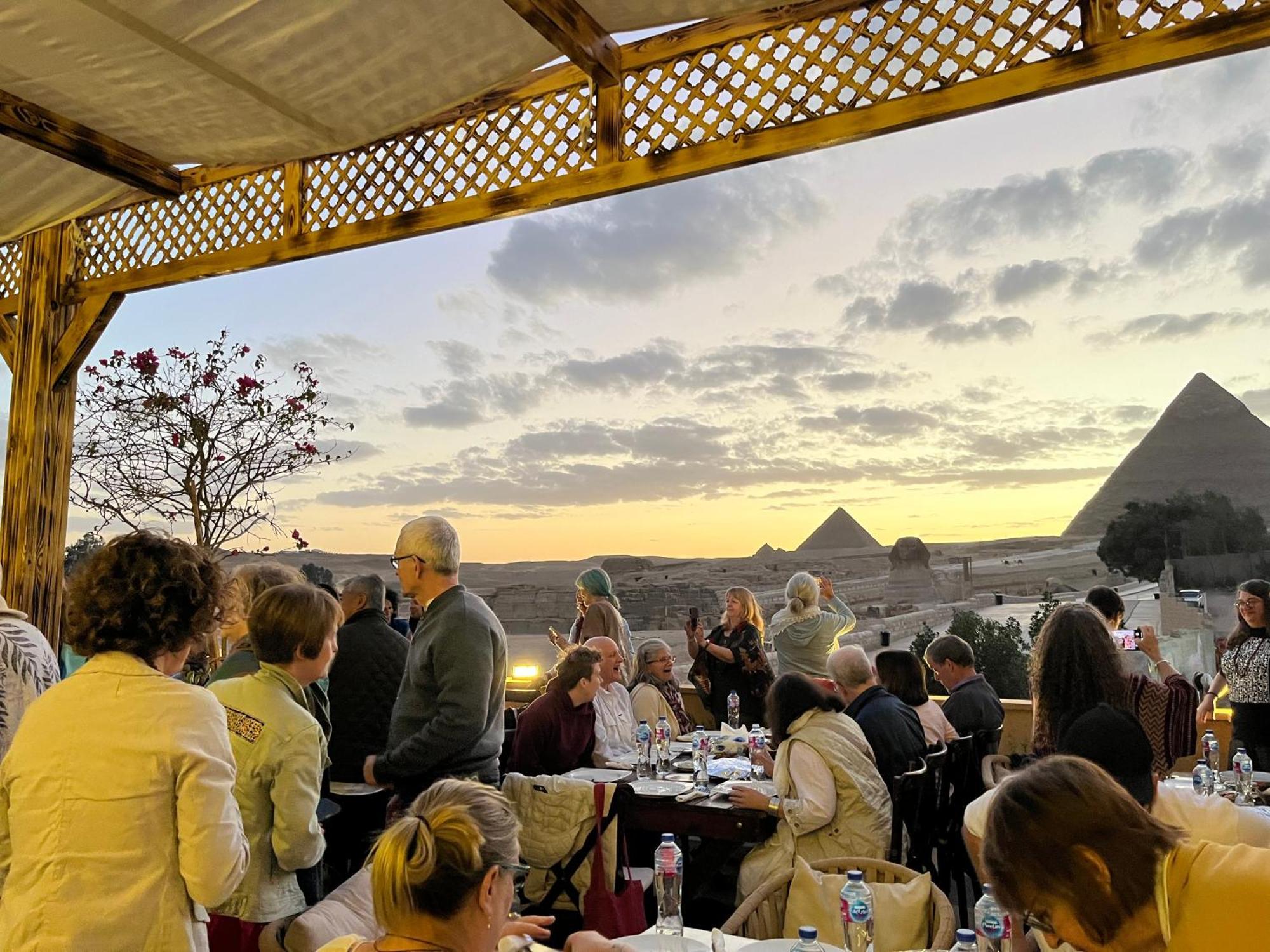 The Gate Hotel Front Pyramids & Sphinx View Kafret el-Gabal 外观 照片